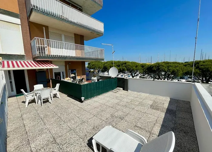 Bright With Terrace Appartement Porto Santa Margherita